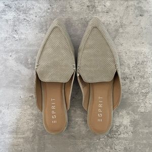 Ladies Esprit Mules Slides Flats Gray Suede Pointed Toe Size 7.5